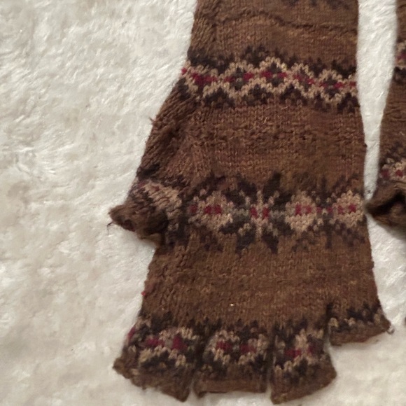 Ralph Lauren Kids Fairisle Fingerless Equestrian Gloves - Picture 5 of 7